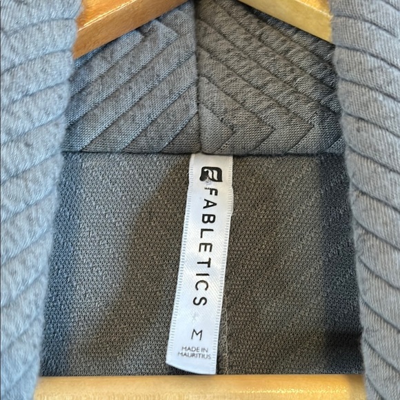 Fabletics Vanessa Quilted Cardigan. Medium. Excellent condition. - Picture 5 of 8